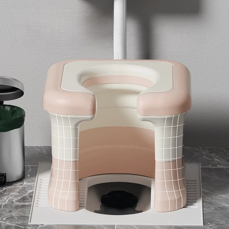 Home Bathroom With Two Toilets - Kursi Toilet Portabel untuk Penggunaan di